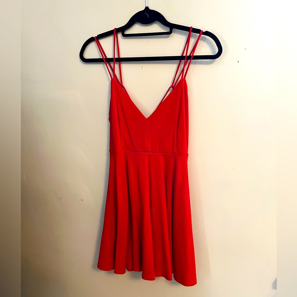 The most perfect red dress! ❤️ Happy Valentine’s date dress!❤️